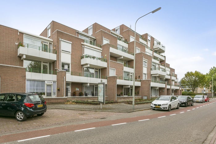 Hoofdstraat 48