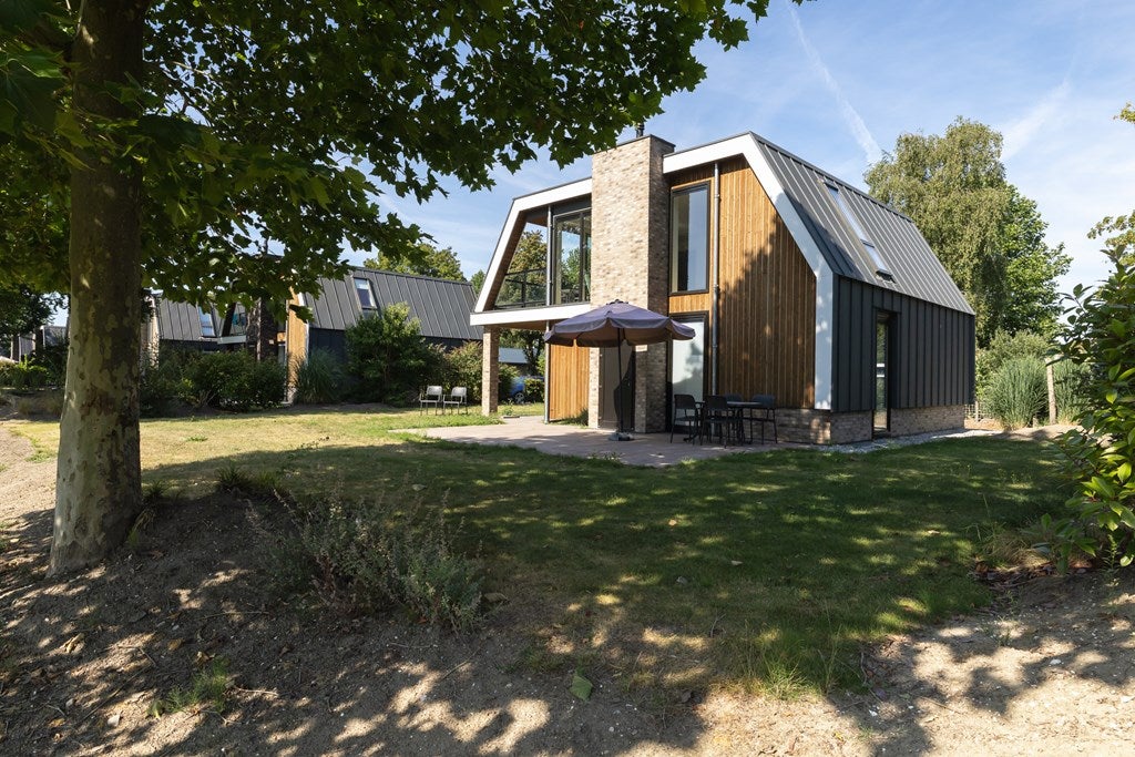Vrijstaande woning te koop: Spijkweg 15-252, Biddinghuizen
