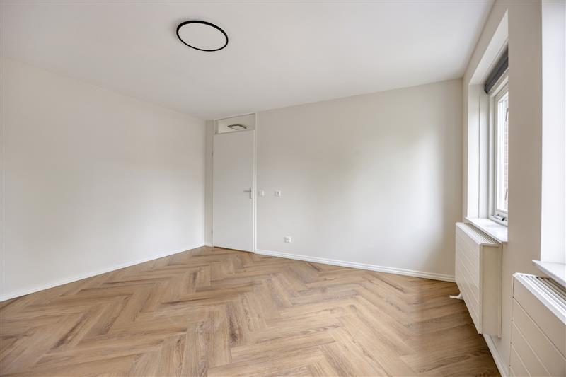 Tussenwoning te koop: Strandfontein 16, Purmerend