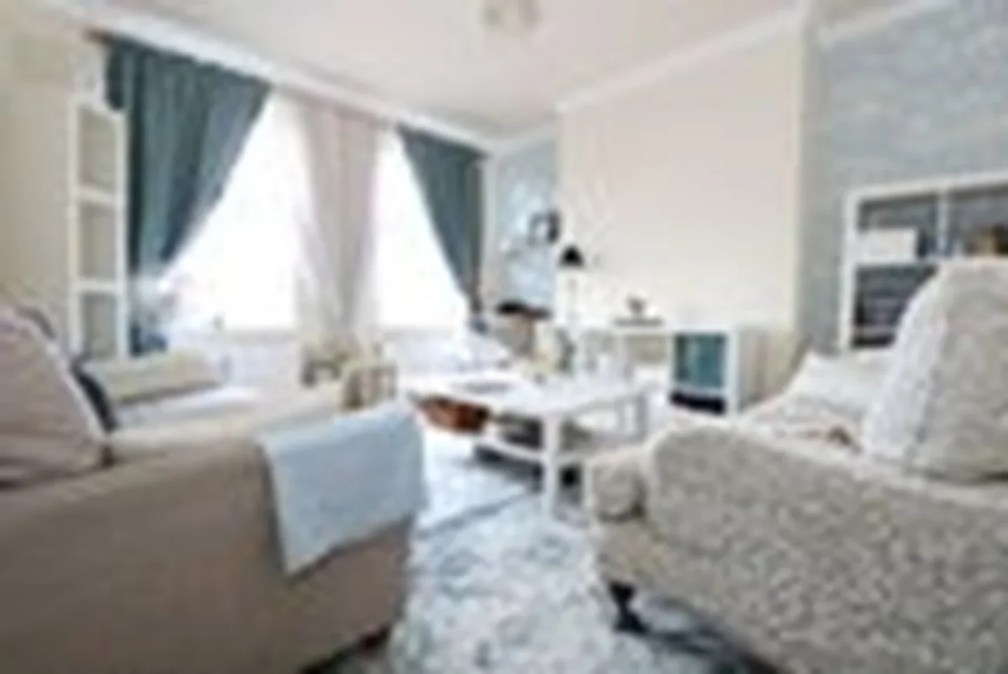 Flat Acton Lane in Greater London