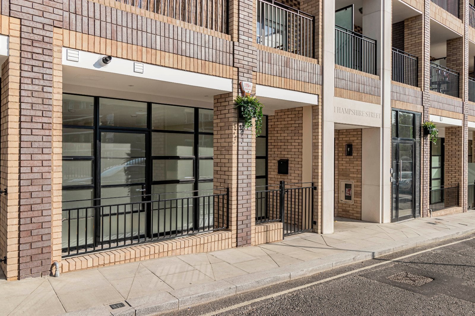 Flat Hampshire Street in Greater London