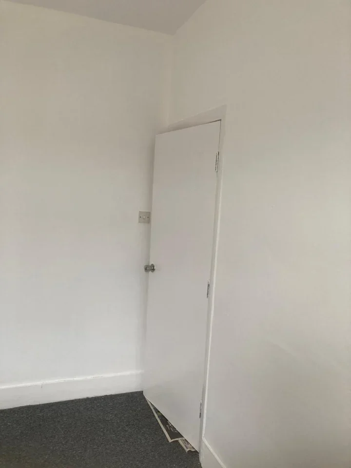 Room Maryland Square in Greater London