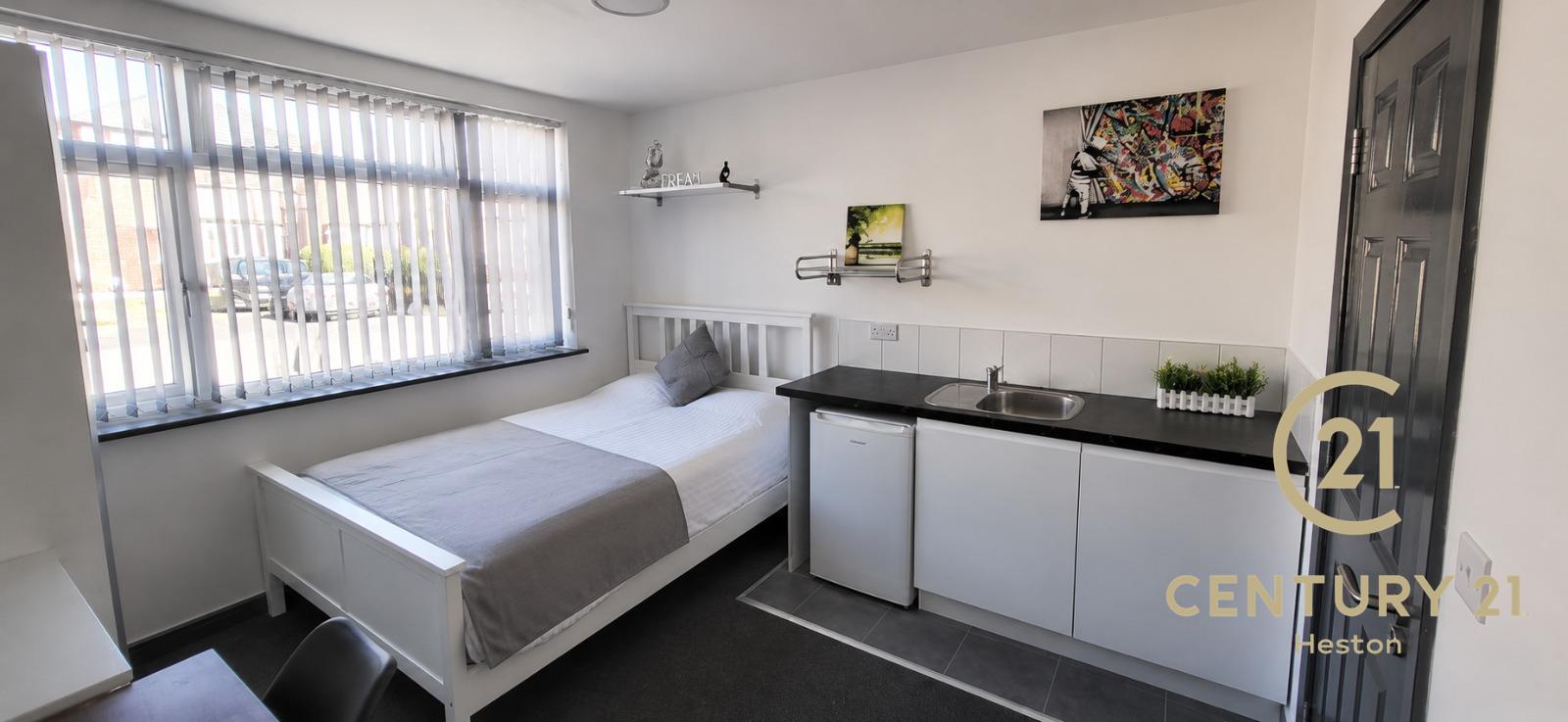 Room Sedgwick Avenue in Greater London