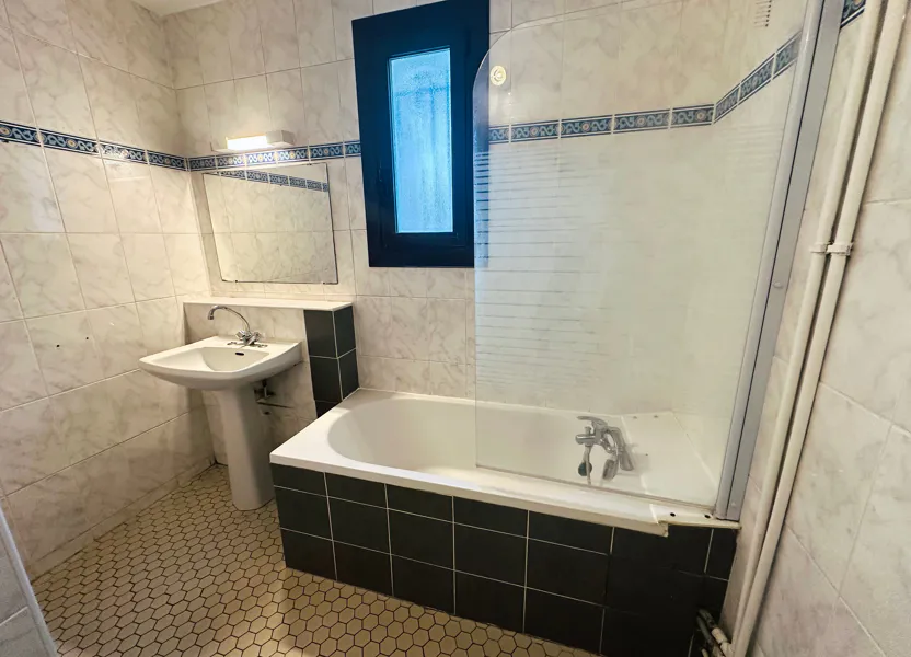 Flat Rue des Colibris in Gradignan