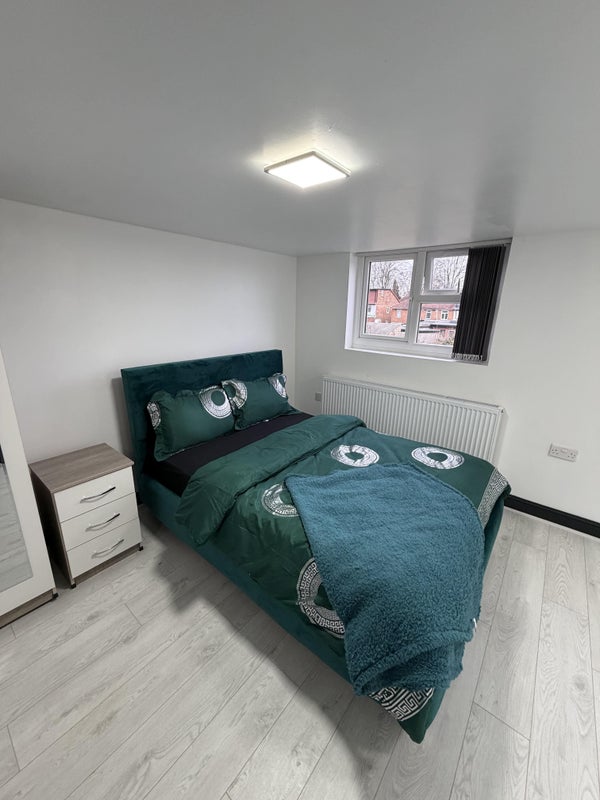 Room Stratford Road in Birmingham