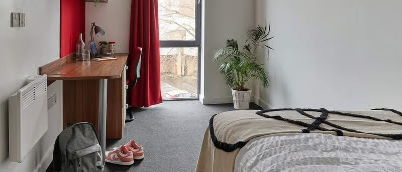 Room Alma Street in Coventry