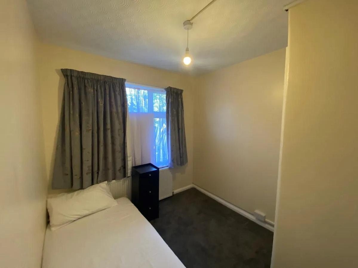 Flat Waterside Close in Greater London
