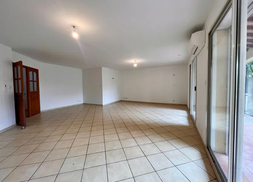 Appartement Rue Auguste Saurel à Grans
