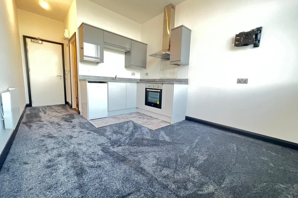Flat West Road in Harlow