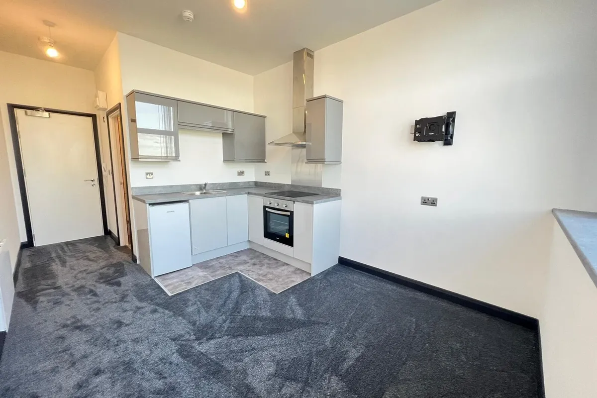 Flat West Road in Harlow