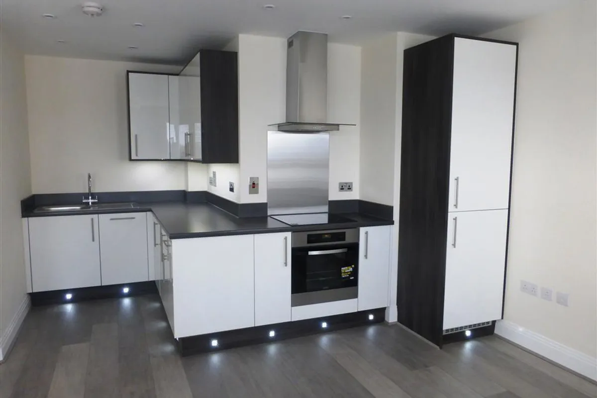 Flat Heron Way in Maidenhead
