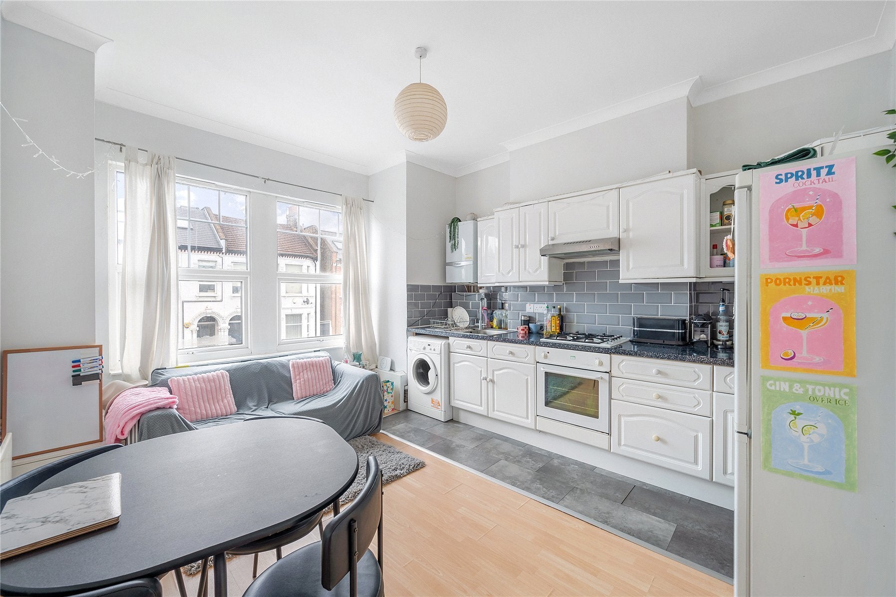 Flat Tooting Bec Road in Greater London