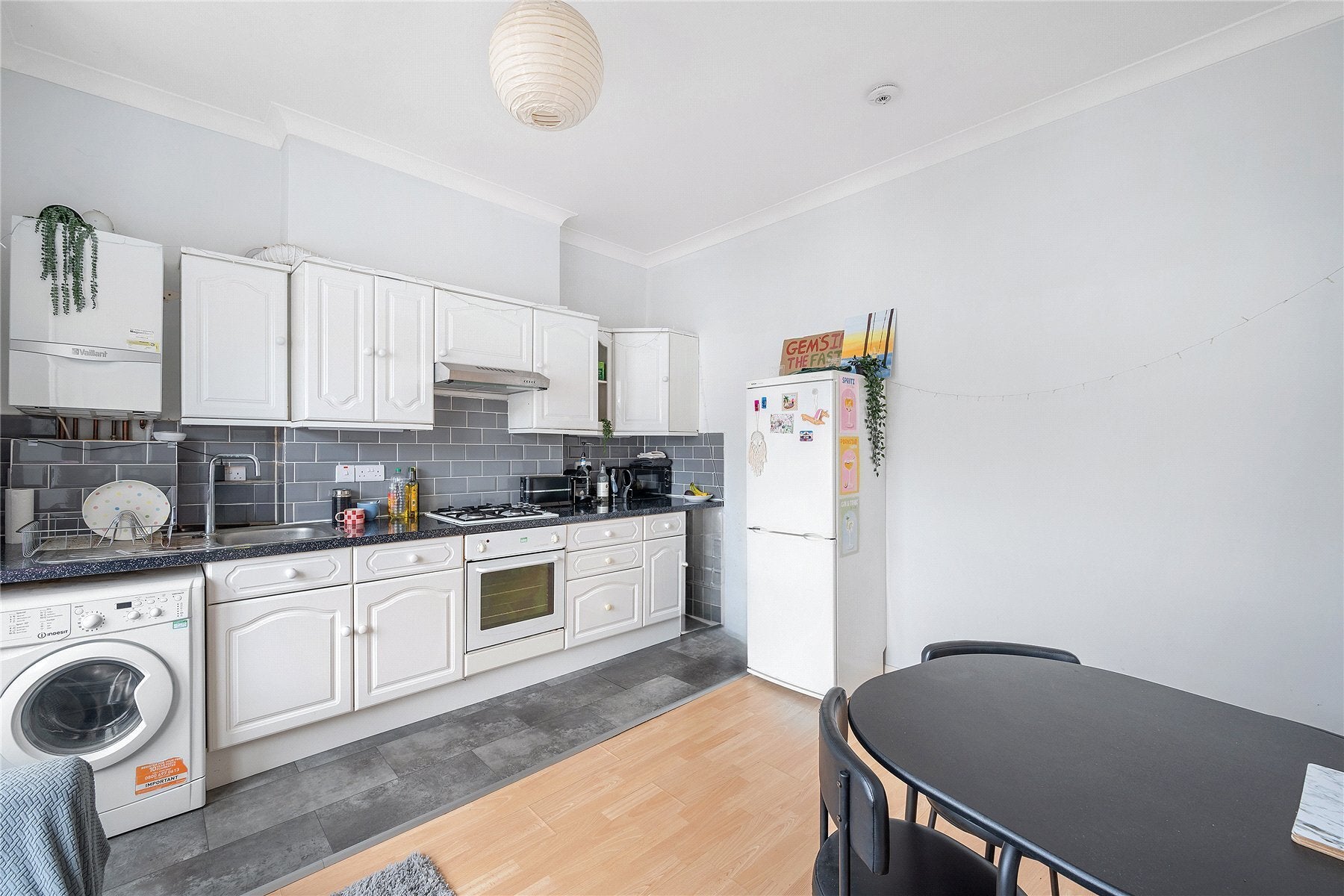 Flat Tooting Bec Road in Greater London
