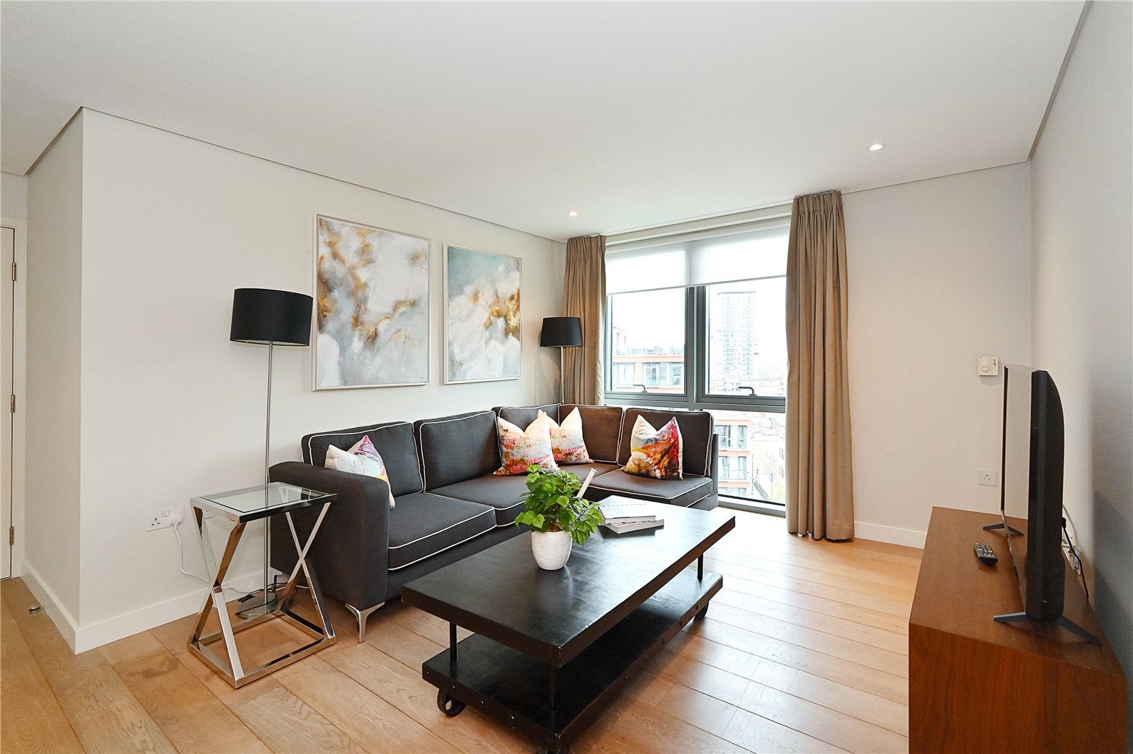 Flat Merchant Square in City of Westminster