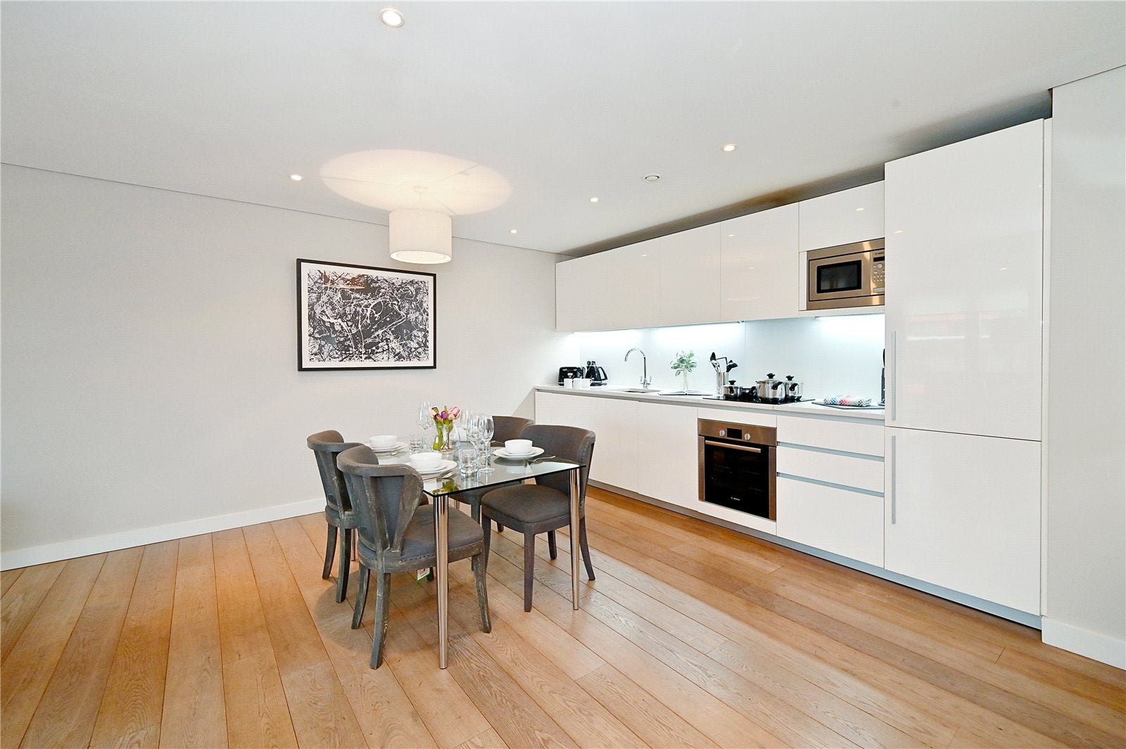 Flat Merchant Square in City of Westminster