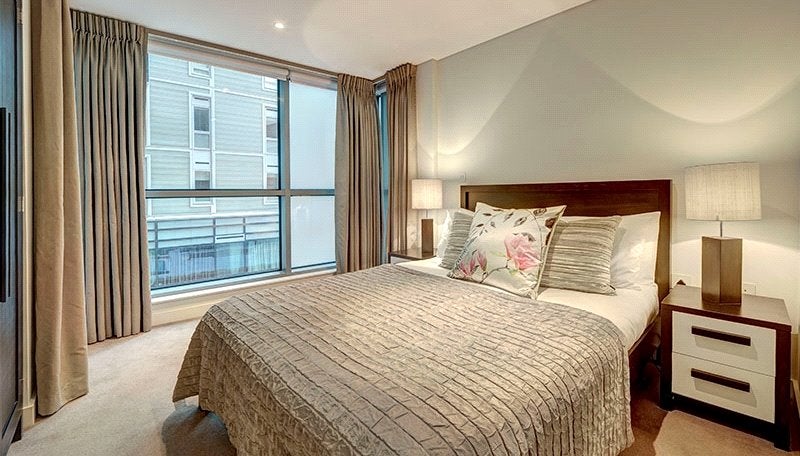 Flat Merchant Square in City of Westminster