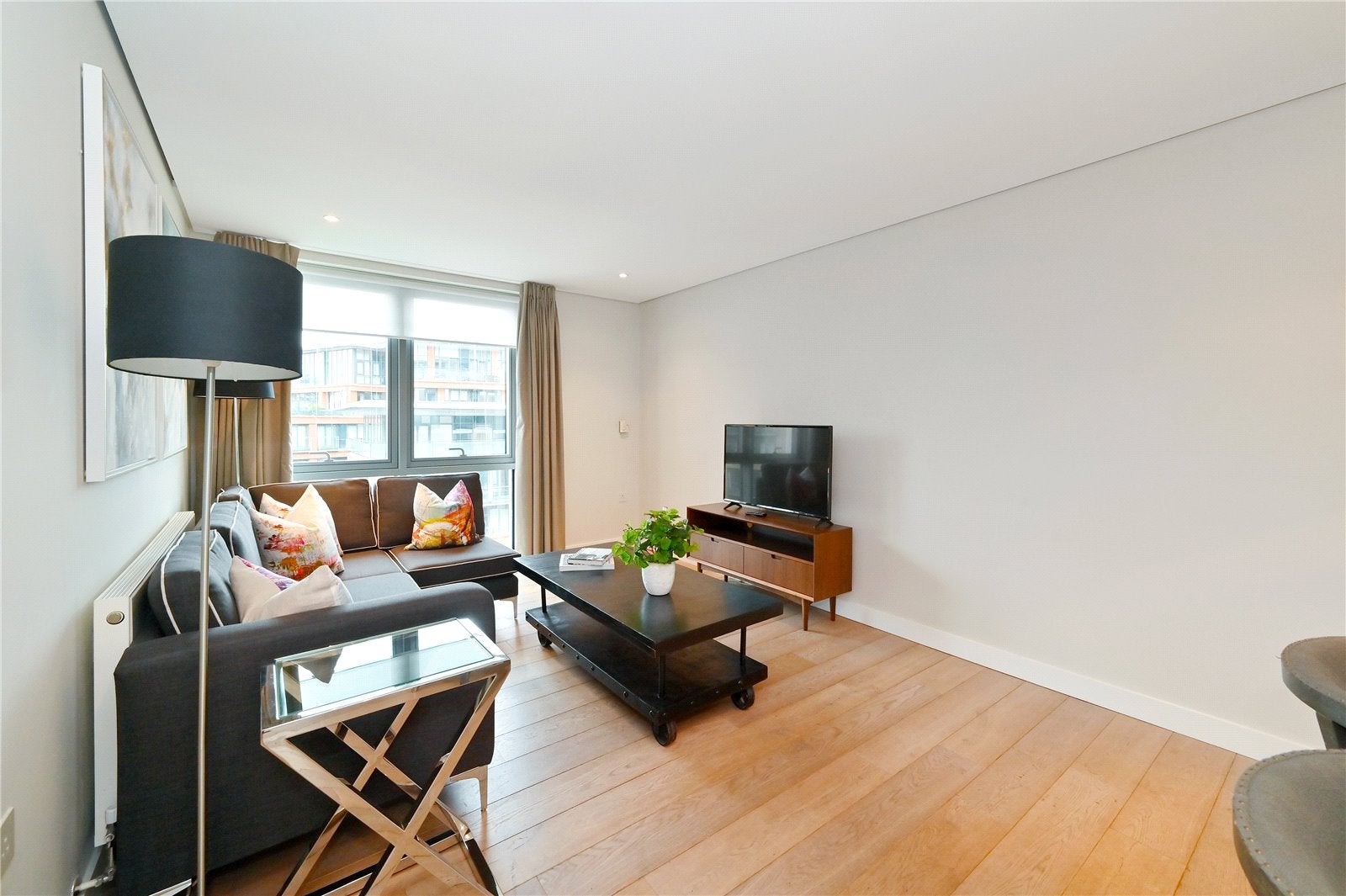 Flat Merchant Square in City of Westminster
