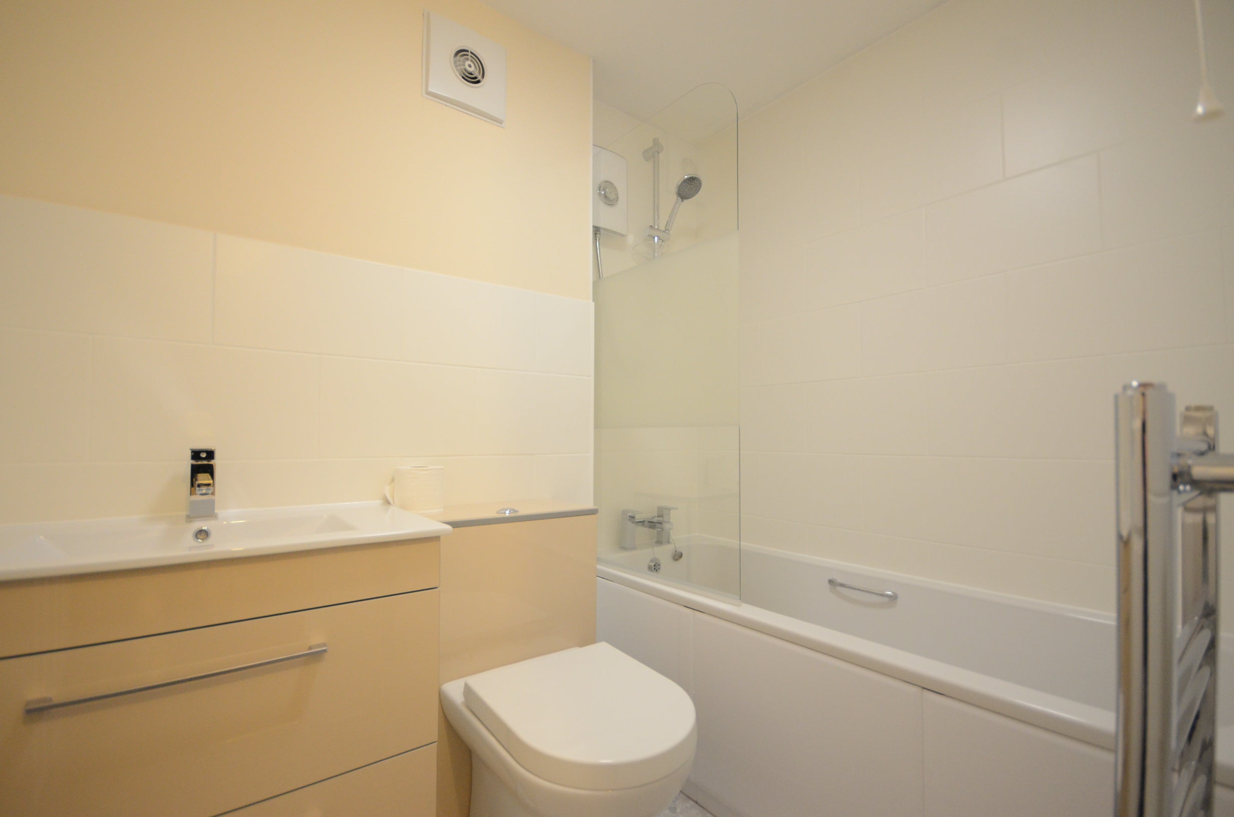 Flat Groveland Place in Reading