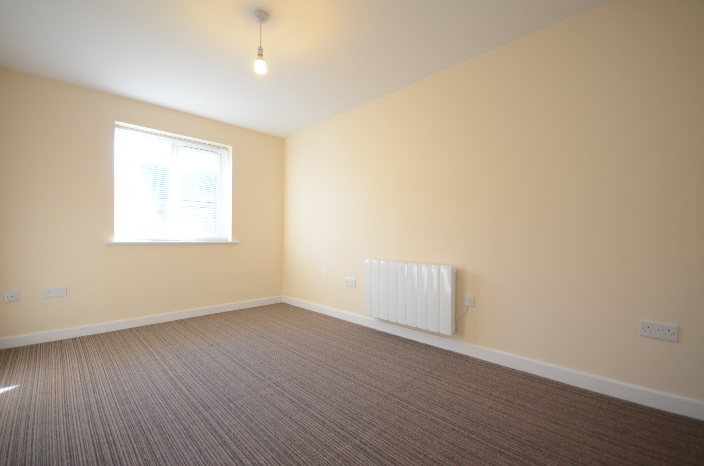 Flat Groveland Place in Reading