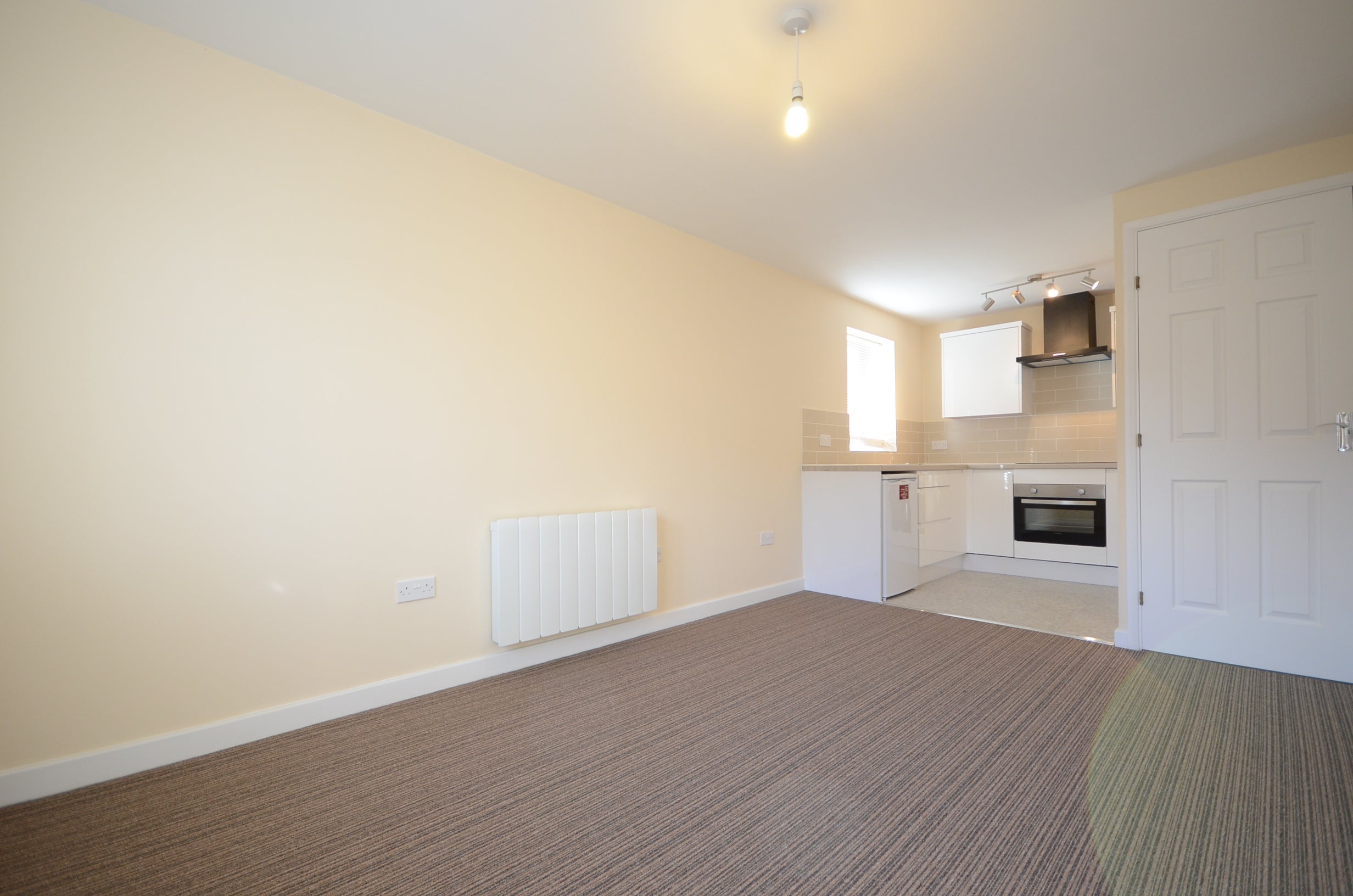 Flat Groveland Place in Reading