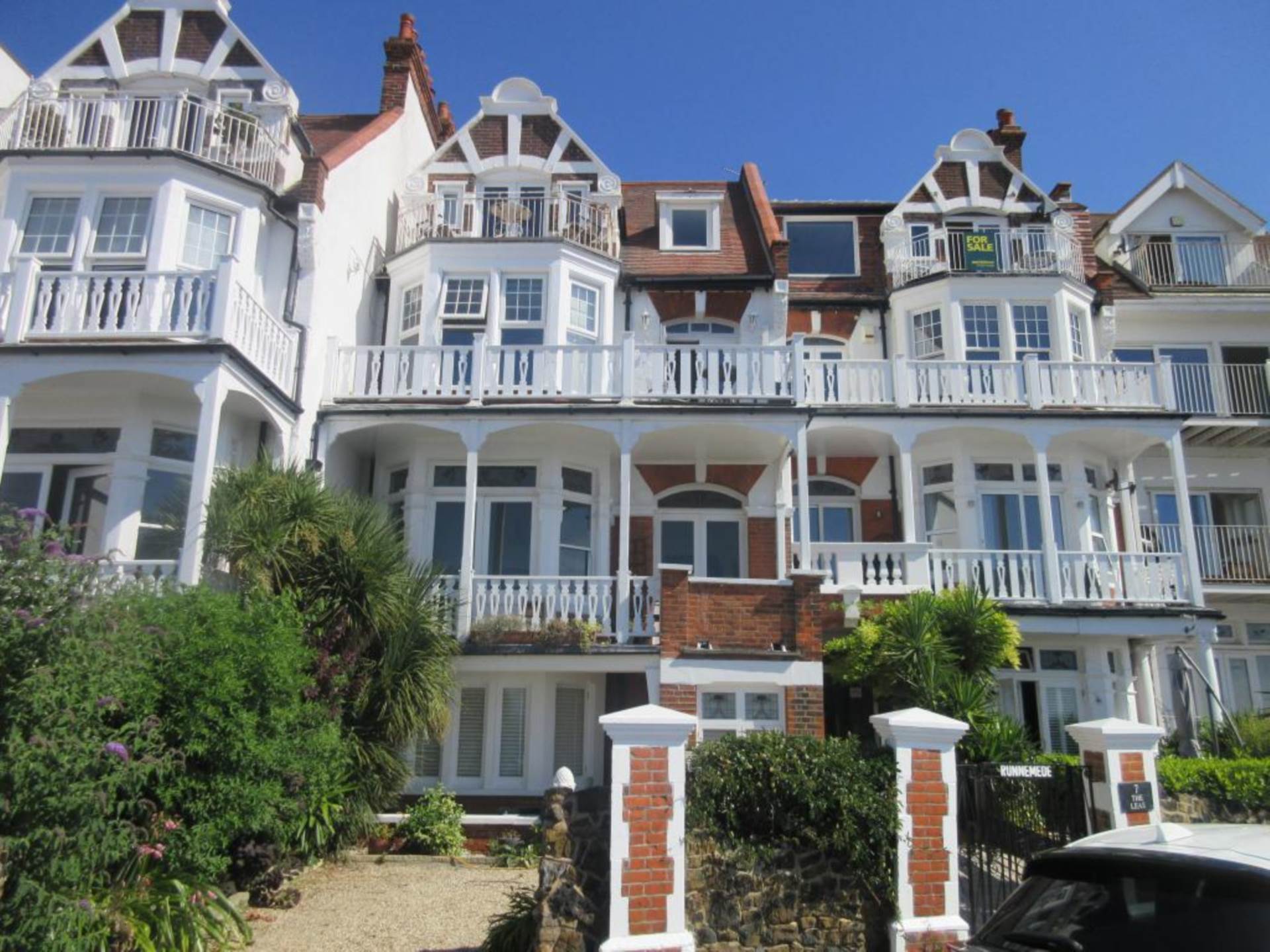 Flat The Leas in Southend-on-Sea