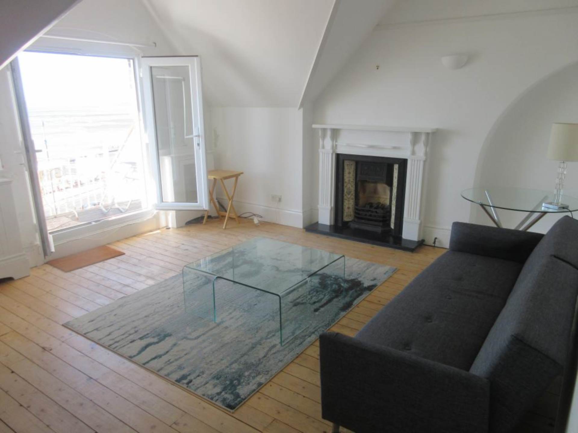 Flat The Leas in Southend-on-Sea