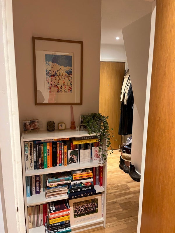Flat Fentiman Road in Greater London