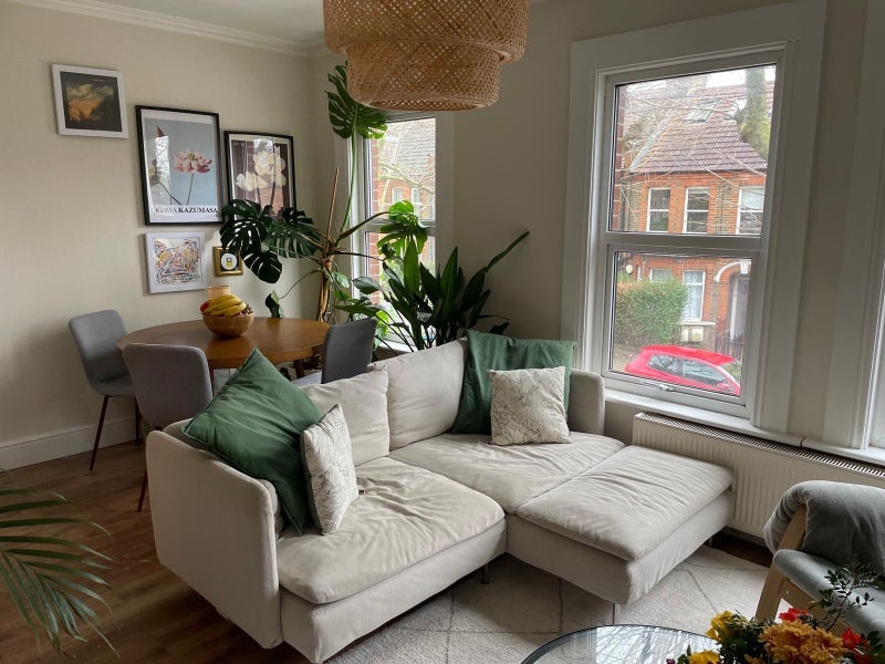 Room Hawarden Road in Greater London