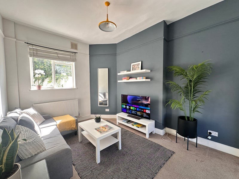 House Copleston Road in Greater London