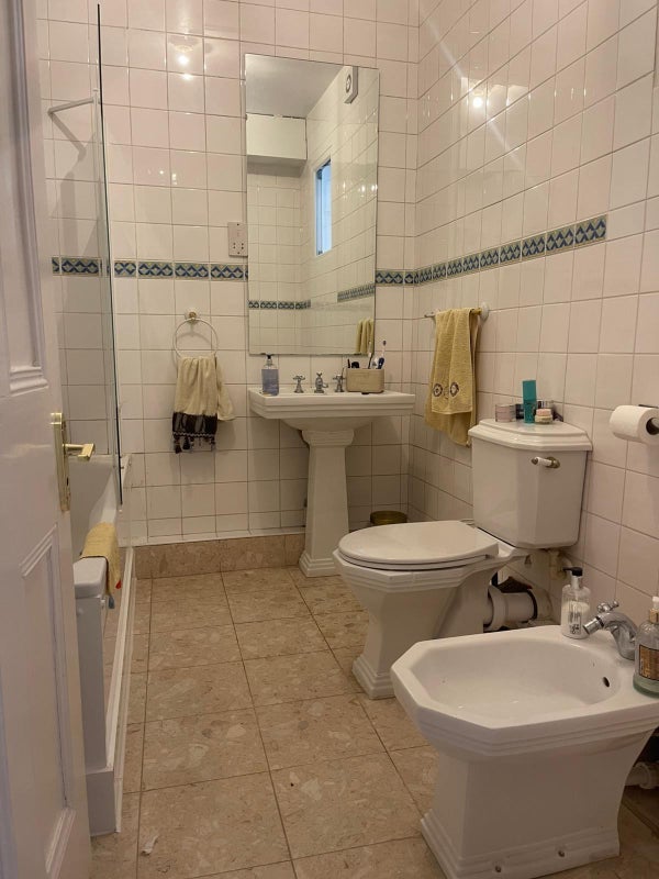Room Hamilton Road in Greater London