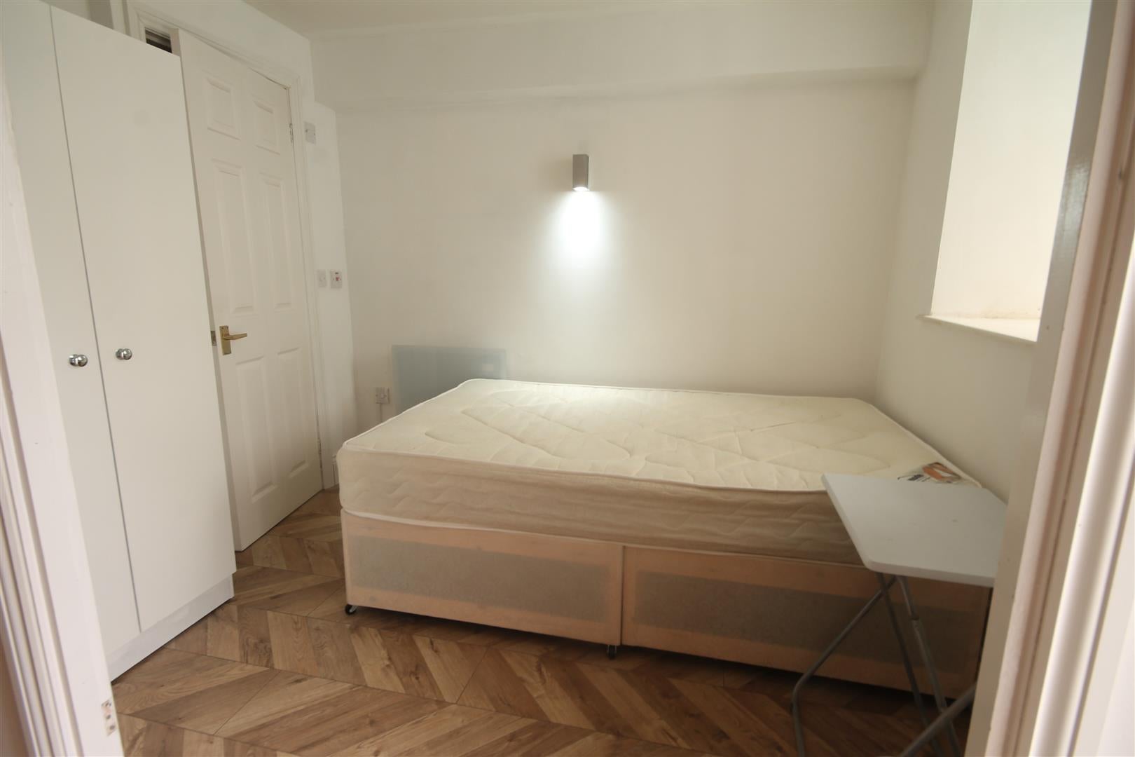 Flat Westgate Road in Newcastle upon Tyne