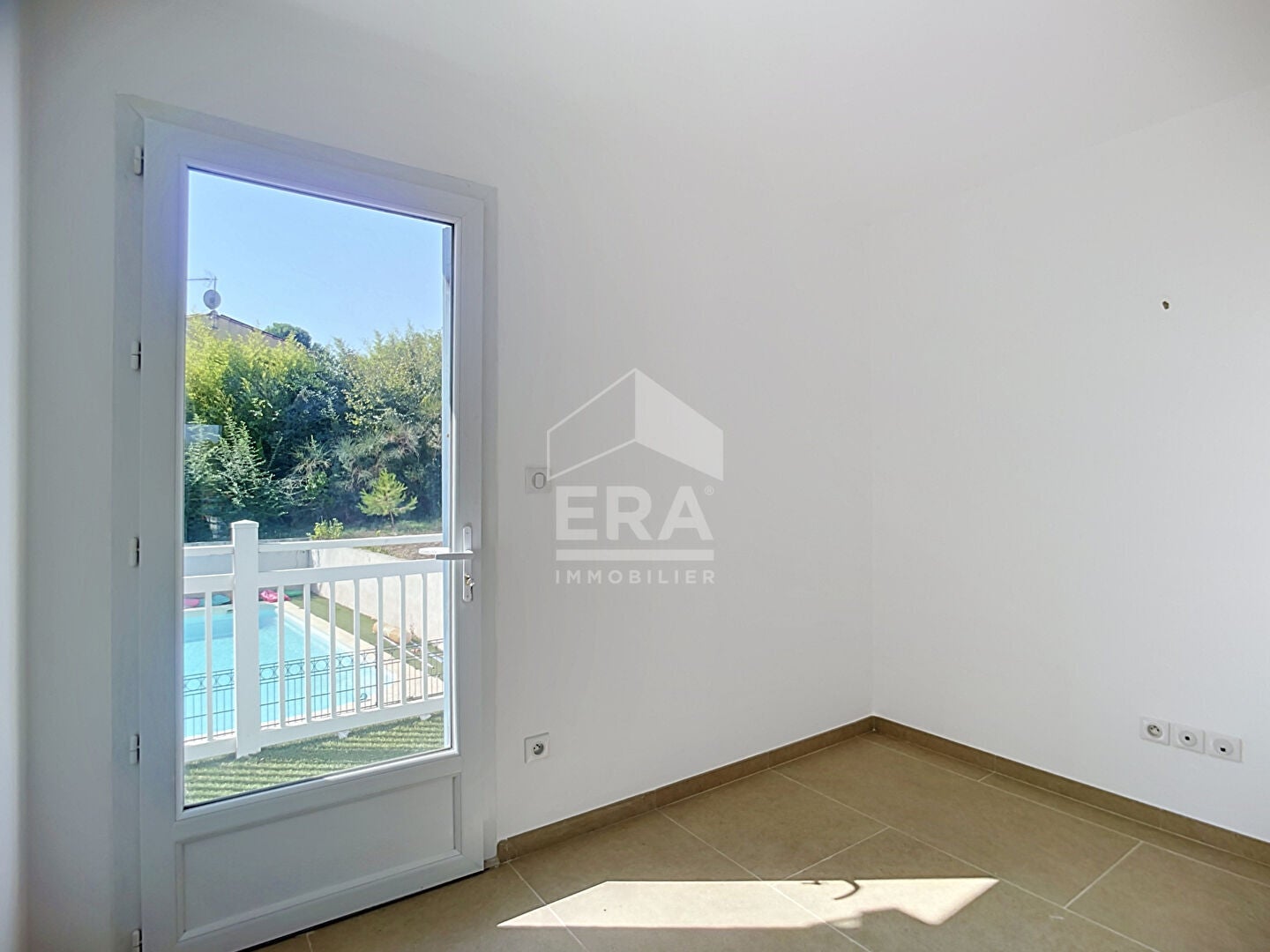 House Avenue Jean Moulin in Calas