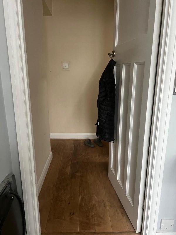 Room Crantock Road in Greater London