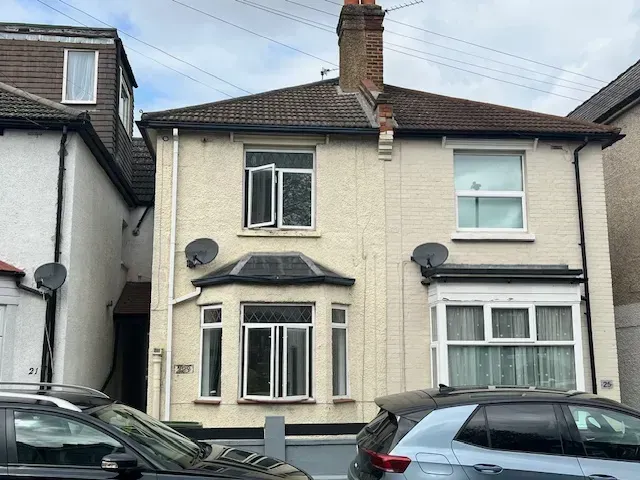House Washington Road in Greater London