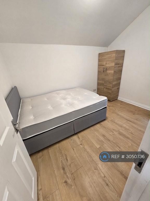 Room Hillier's Lane in Greater London
