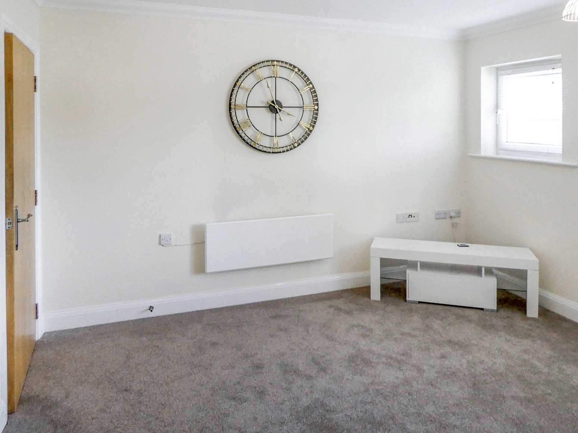 Flat Trent Road in Nuneaton