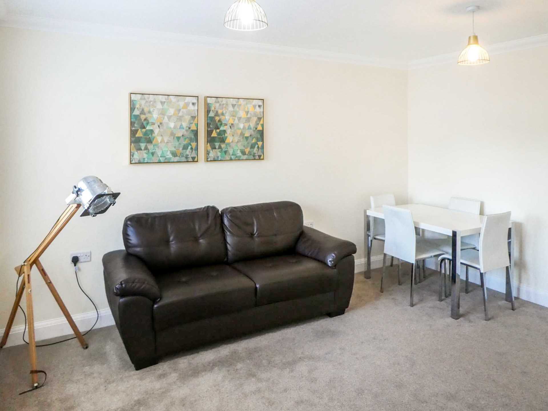 Flat Trent Road in Nuneaton