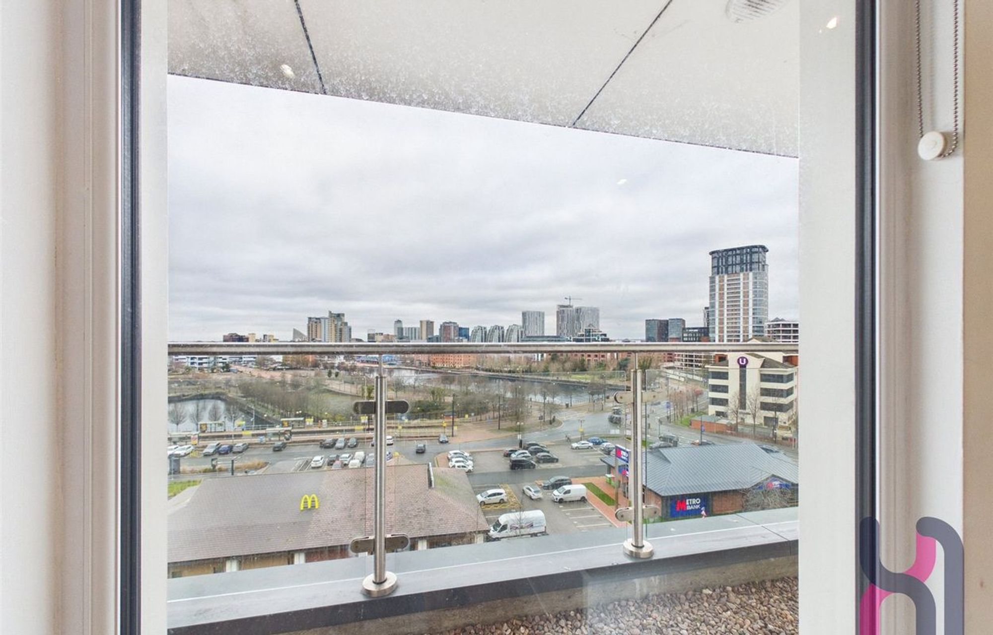 Flat Elmira Way in Salford