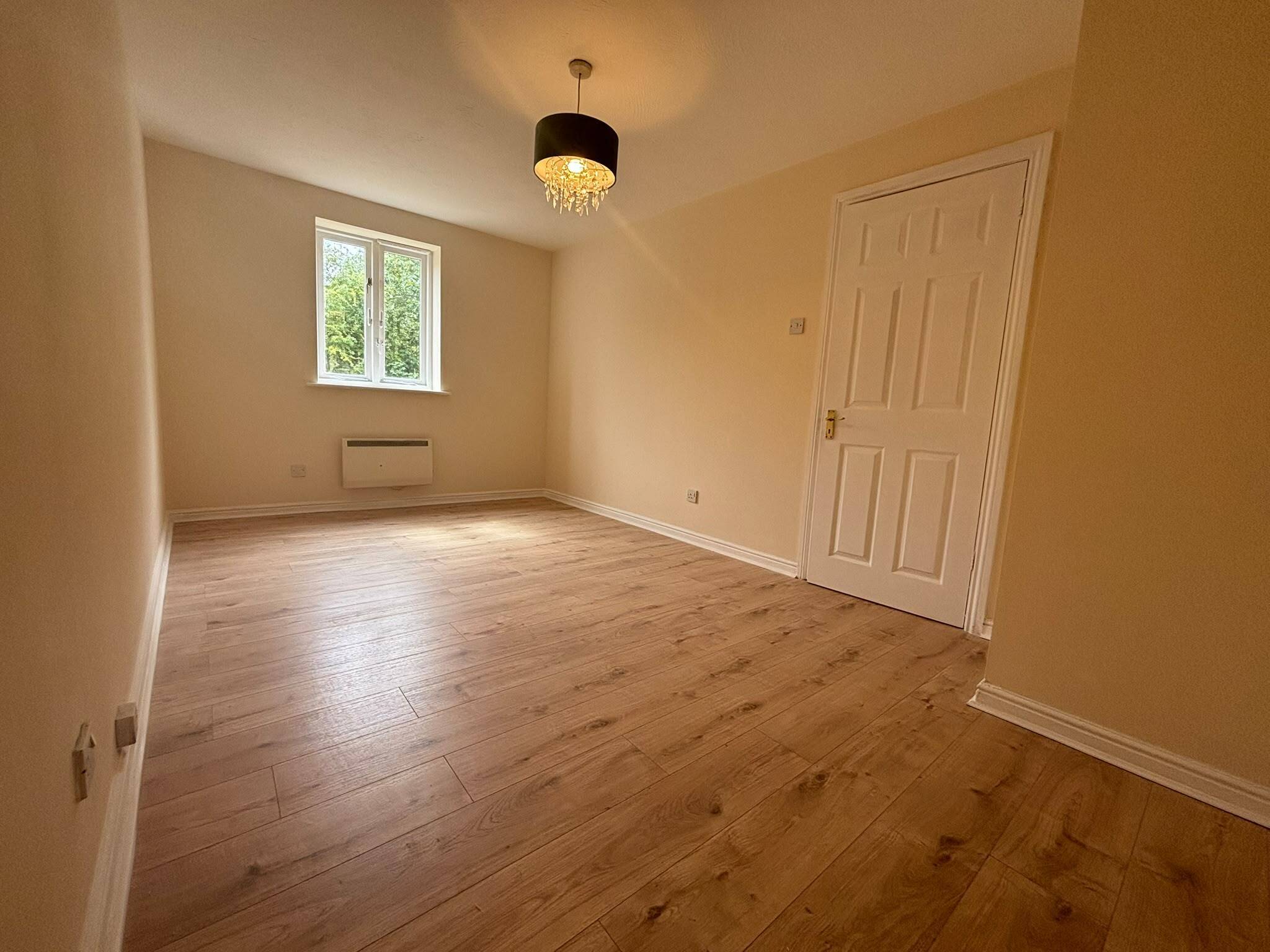 Flat Cumberland Place in Greater London