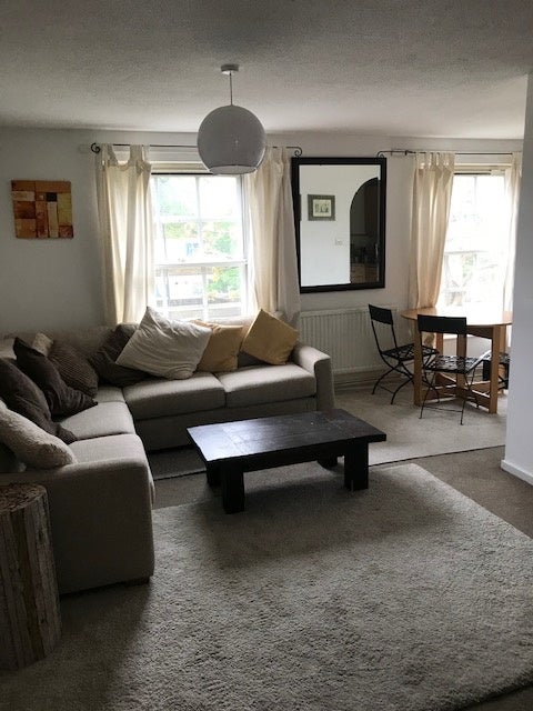 Flat Moriatry Close in Greater London