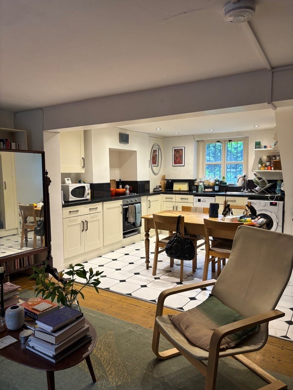 Room Sutherland Square in Greater London
