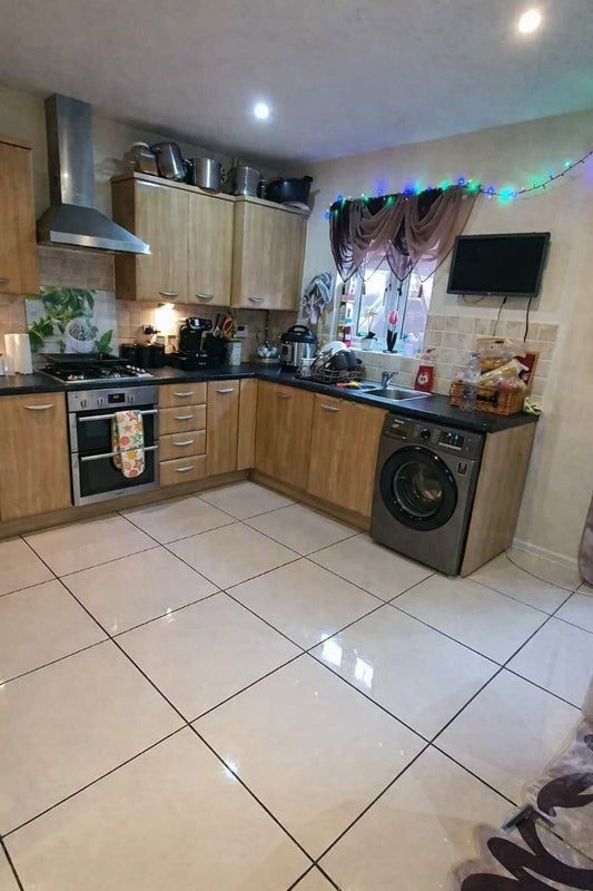 Room Academia Avenue in Broxbourne