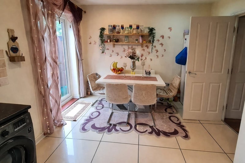 Room Academia Avenue in Broxbourne