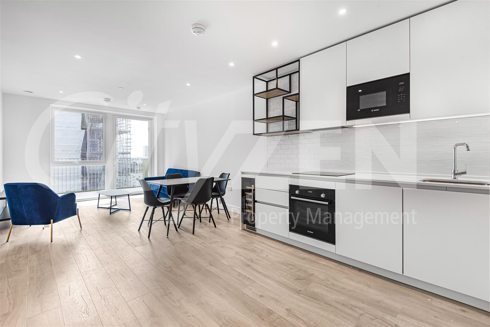 Flat Beresford Avenue in Greater London