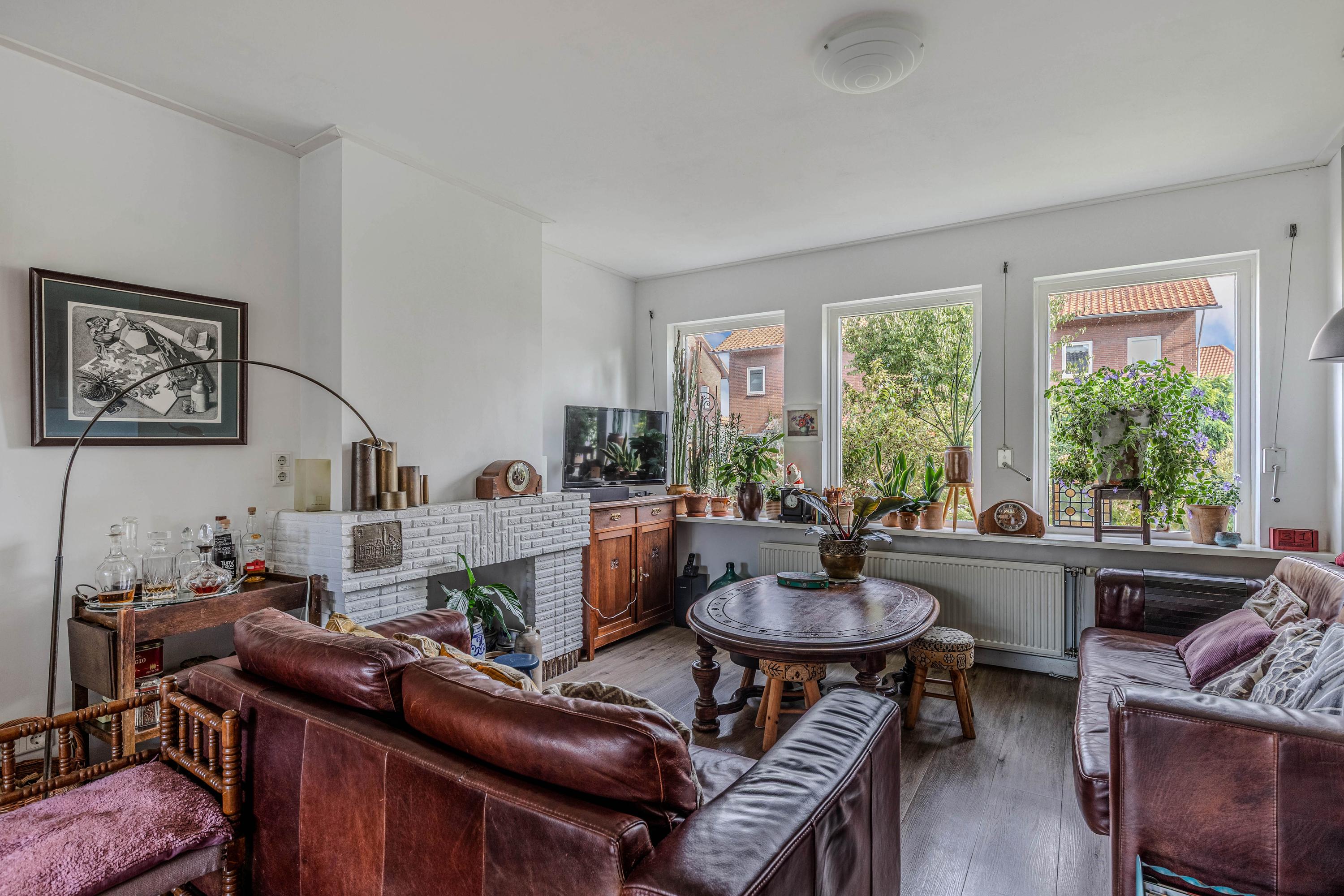 Twee-onder-één-kap te koop: Mr. Hillebrand Tuttelstraat 1, Steenwijk
