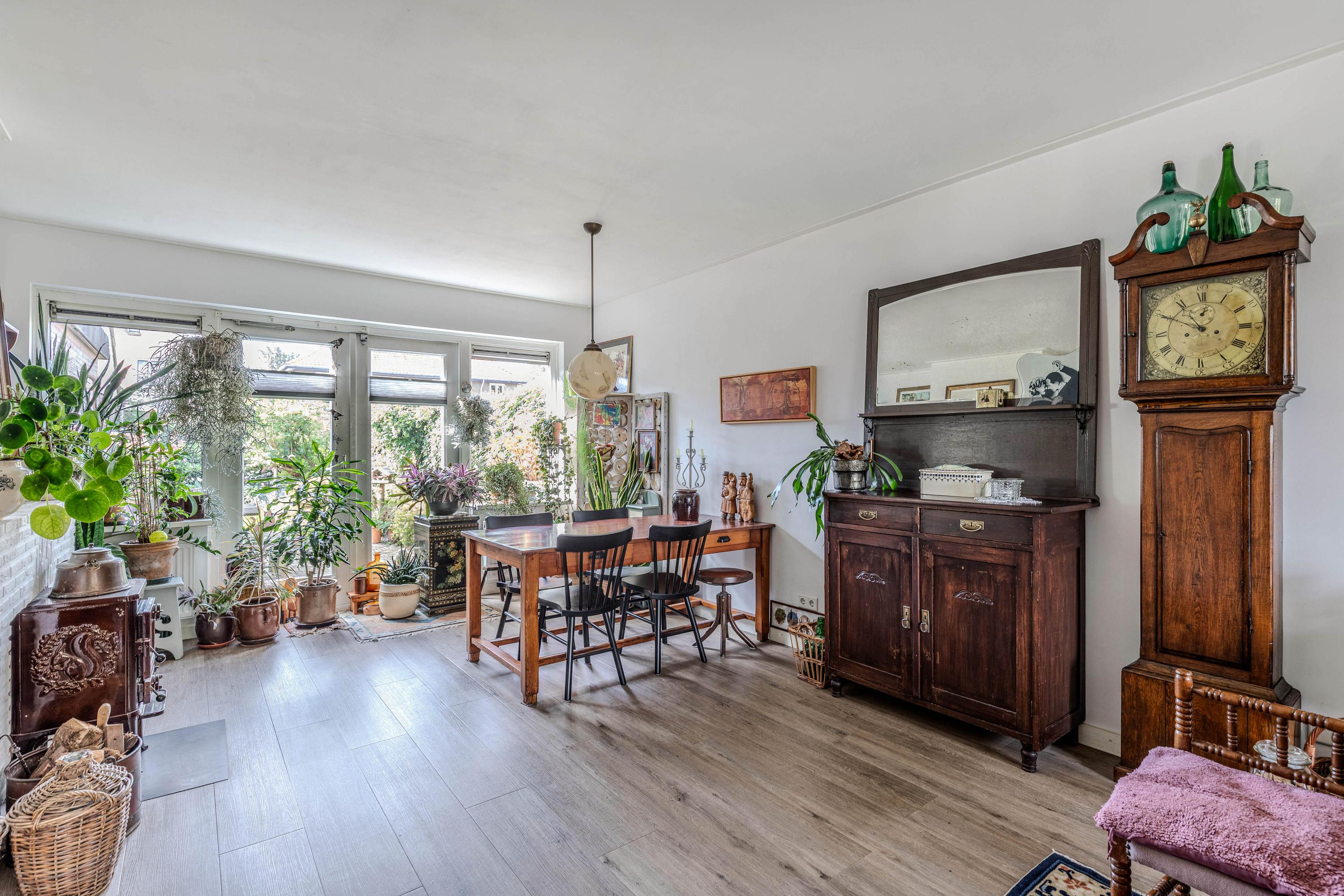 Twee-onder-één-kap te koop: Mr. Hillebrand Tuttelstraat 1, Steenwijk