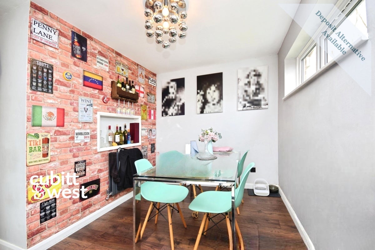 Flat Gallery Walk in Thanet