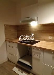 Flat Rue Paul Louis Lande in Bordeaux