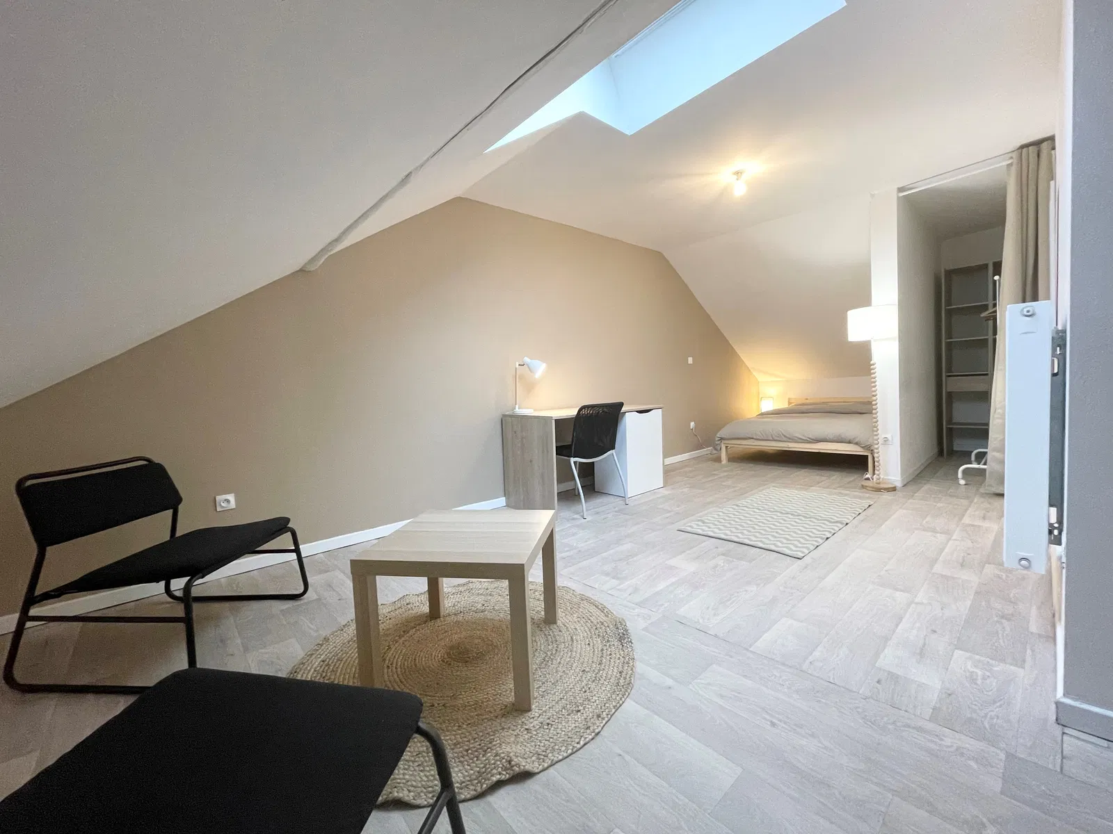 Chambre Rue Charles de Gaulle à Soetrich