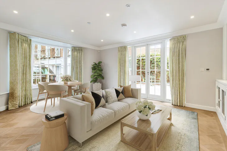 House Somerset Square in Greater London